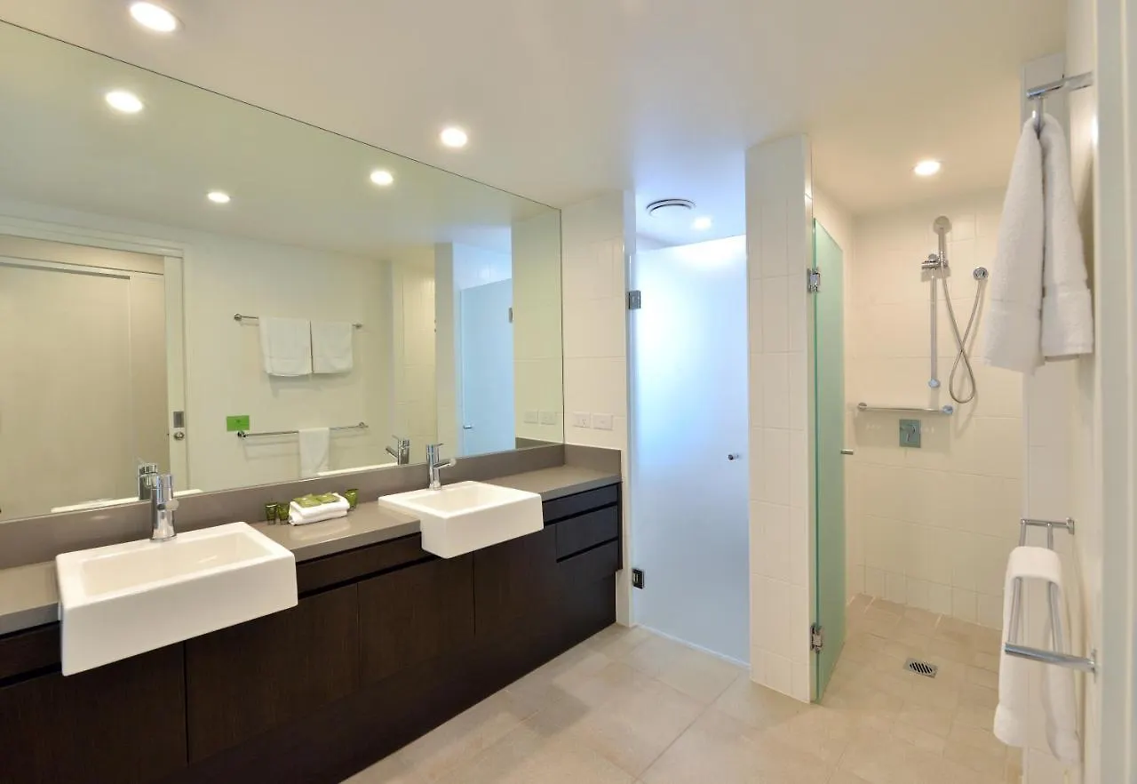 Seascape Holidays At Seascape Temple Apartment